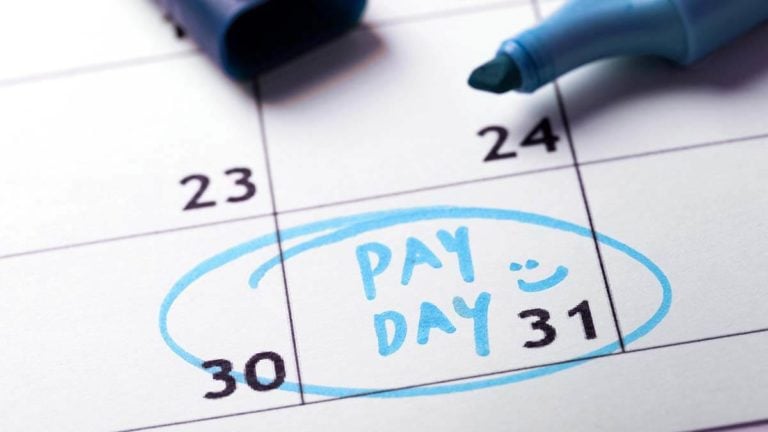 Calendar with "Pay Day" circled on the 31st.