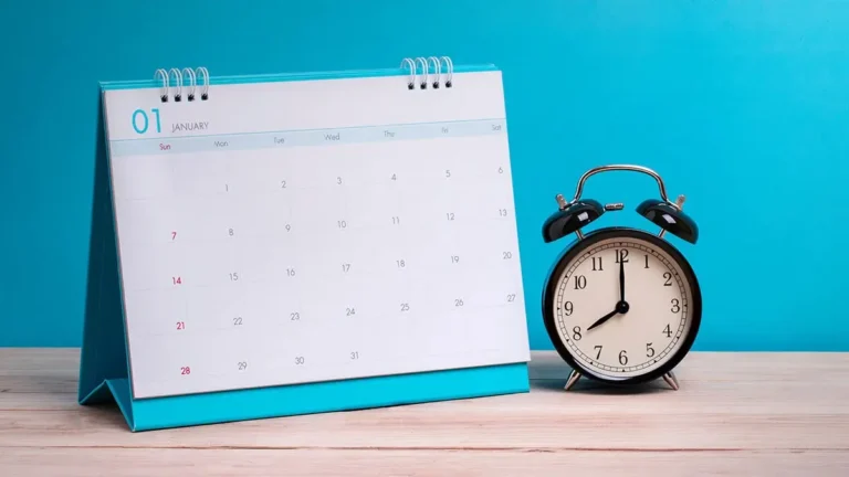 Calendar and alarm clock.