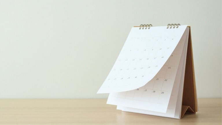 Desk calendar.